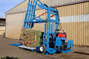 The Wurdinger 4800 Series Portable Christmas Tree Palletizer goes to work quickly wherever you need it, and our revolutionary design is simple to operate, requiring only a minimum of manpower keep your costs low.